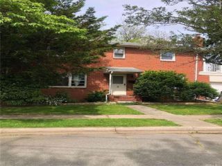 Foreclosed Home - 9 RICHFIELD ST, 11803