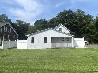Foreclosed Home - 405 MONTAUK HWY, 11940