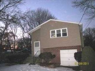 Foreclosed Home - 21 PARKWOOD DR, 11951
