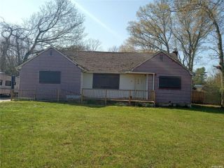 Foreclosed Home - 1987 WILLIAM FLOYD PKWY, 11961