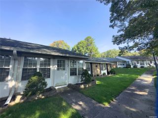 Foreclosed Home - 284 CARDIFF CT UNIT B, 11961
