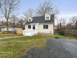 Foreclosed Home - 23 Probst Drive, 11967