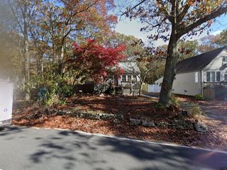 Foreclosed Home - 124 RIVER RD, 11967