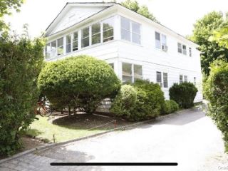 Foreclosed Home - 39 HALSEY AVE, 11968