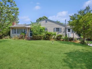 Foreclosed Home - 26 MONTAUK HWY, 11977