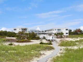 Foreclosed Home - 281 DUNE RD, 11978