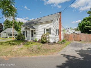 Foreclosed Home - 108 MIDDLE ST, 12020