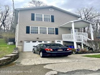 Foreclosed Home - 48 CENTRAL AVE, 12047