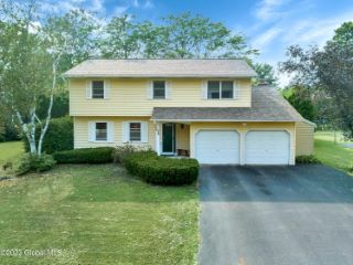 Foreclosed Home - 26 LONGMEADOW DR, 12054