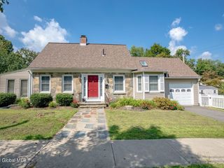 Foreclosed Home - 5 ELMWOOD DR, 12061
