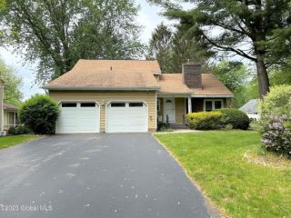 Foreclosed Home - 100 SOUTHBURY RD, 12065