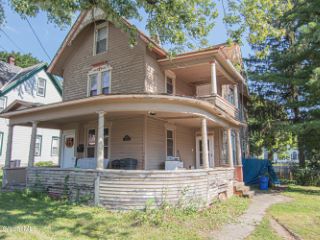 Foreclosed Home - 105 BURTON ST, 12095