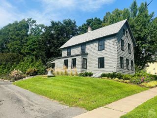 Foreclosed Home - 28 HUDSON ST, 12106