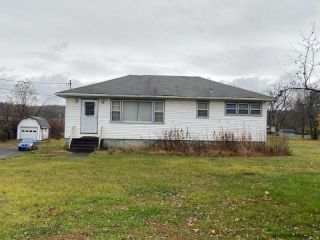 Foreclosed Home - 735 HUDSON RIVER RD, 12118