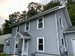 Foreclosed Home - 4 OLD STATE RD, 12143