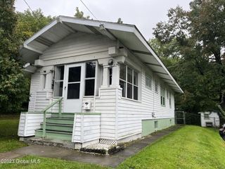 Foreclosed Home - 28 RING ST, 12144