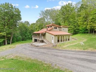 Foreclosed Home - 89 FLEMING RD, 12147