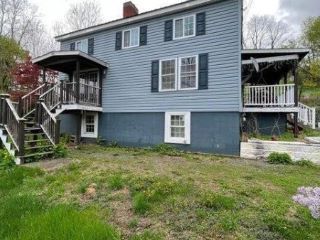 Foreclosed Home - 924 RIVER RD, 12156
