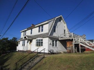 Foreclosed Home - 647 Pawling Ave, 12180