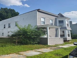 Foreclosed Home - 642 4TH AVE, 12182