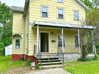 Foreclosed Home - 23 HAZEN ST, 12518