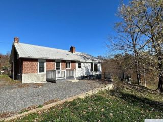 Foreclosed Home - 70 HULL RD, 12523
