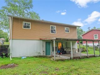 Foreclosed Home - 19 FLEETWOOD DR, 12550