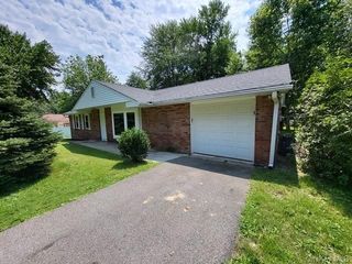 Foreclosed Home - 7 DEAN HILL RD, 12553