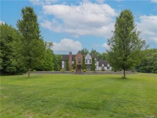 Foreclosed Home - 2429 ALBANY POST RD, 12586