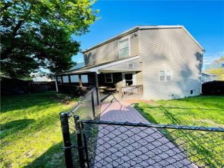 Foreclosed Home - 100 S MONTGOMERY ST, 12586