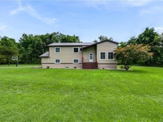 Foreclosed Home - 4 CROWN HILL RD, 12590