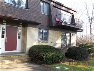 Foreclosed Home - 501 CHERRY HILL DR # 501, 12603