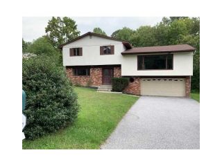 Foreclosed Home - 10 Frederick Dr, 12603