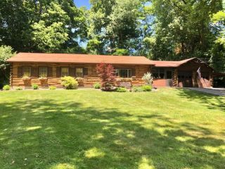 Foreclosed Home - 9 TREE TOP LN, 12603