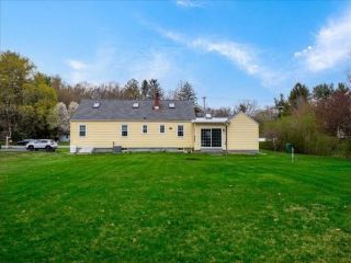 Foreclosed Home - 306 SPACKENKILL RD, 12603