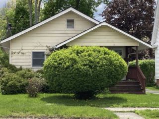 Foreclosed Home - 225 HOOKER AVE, 12603