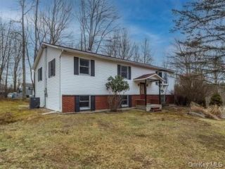 Foreclosed Home - 6 PINE AVE, 12763