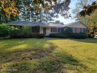 Foreclosed Home - 18 MOORWOOD DR, 12804