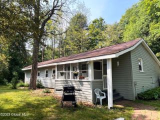Foreclosed Home - 271 PORTER CORNERS RD, 12859