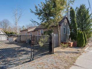 Foreclosed Home - 28 ALETTA ST, 12866