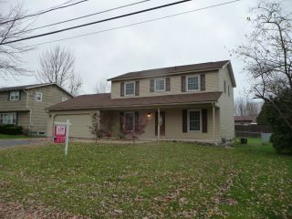 Foreclosed Home - 8006 CHARIOT LN, 13090