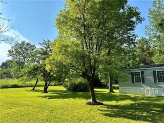 Foreclosed Home - 27 BYRNS RD, 13126