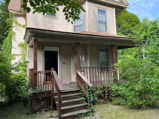 Foreclosed Home - 2010 S STATE ST, 13205
