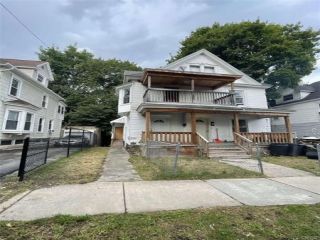 Foreclosed Home - 132 PARKWAY DR, 13207