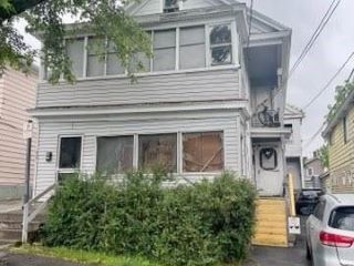 Foreclosed Home - 610 E DIVISION ST, 13208