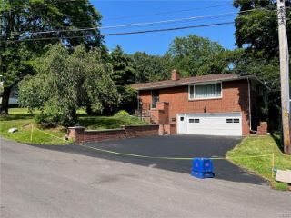 Foreclosed Home - 104 HUNTSHILL RD, 13209