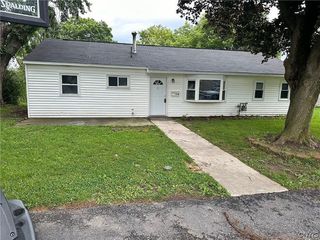 Foreclosed Home - 116 HILGERT DR, 13219