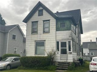 Foreclosed Home - 311 GREEN ST, 13350