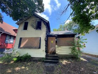 Foreclosed Home - 1212 OAK ST, 13502