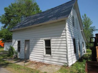 Foreclosed Home - 25 MAIDEN LANE RD, 13658